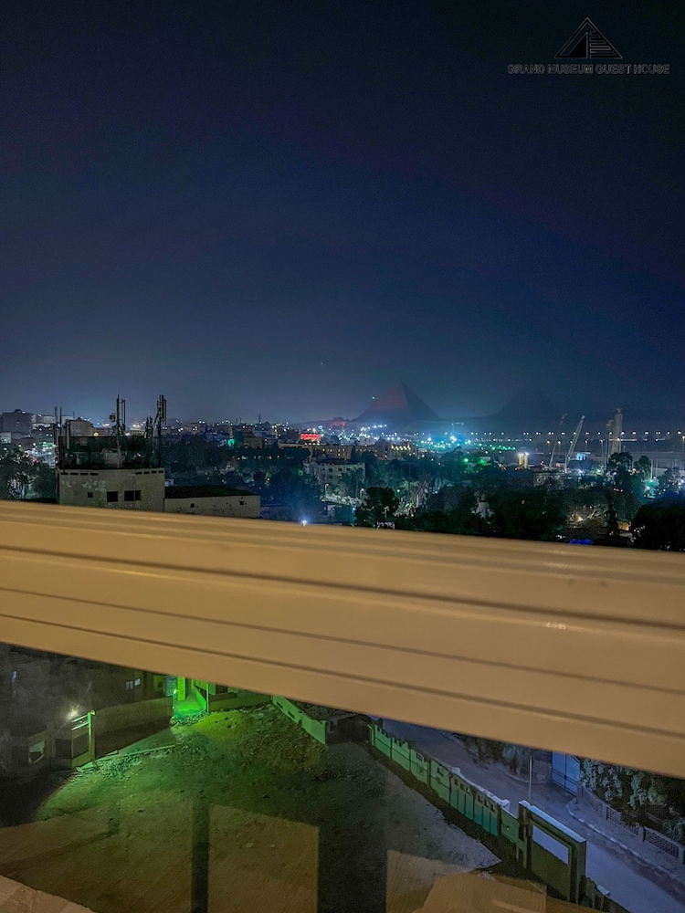 grand museum guest house pyramids view