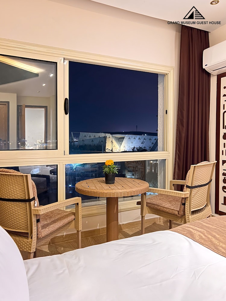 grand museum guest house pyramids view