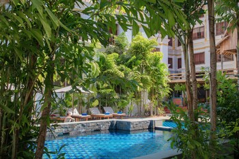 angkor land urban boutique