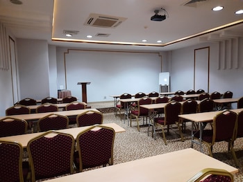 nadir business hotel