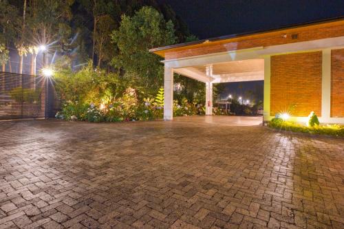 virunga inn resort and spa