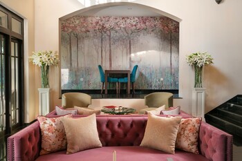 clove villa