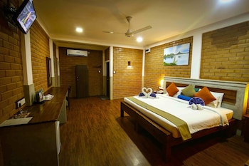 elephas resort and spa