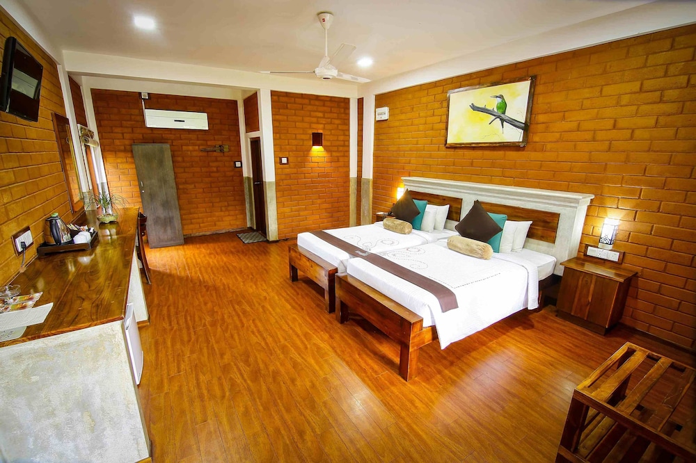 elephas resort and spa