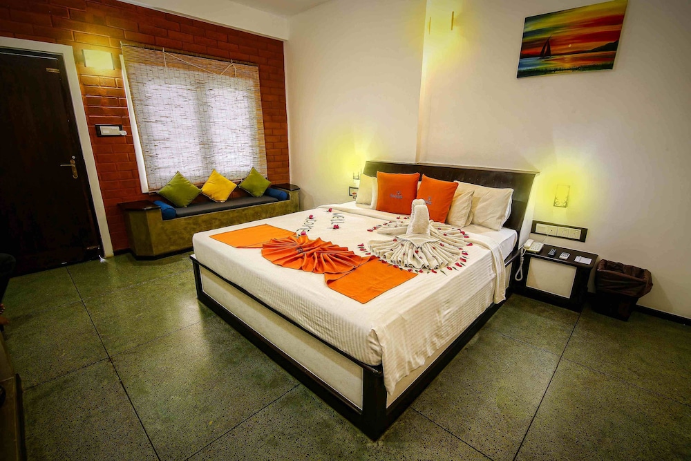 elephas resort and spa