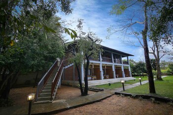 elephas resort and spa