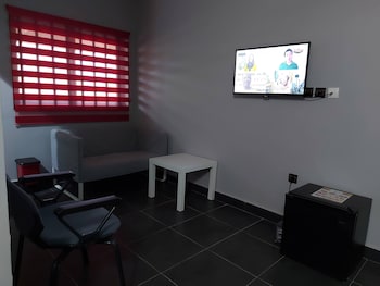 royal blue guest house bar