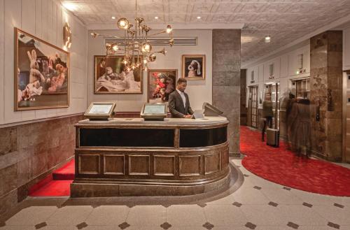 Virgin Hotels Chicago,Near Millennium Park,5 star