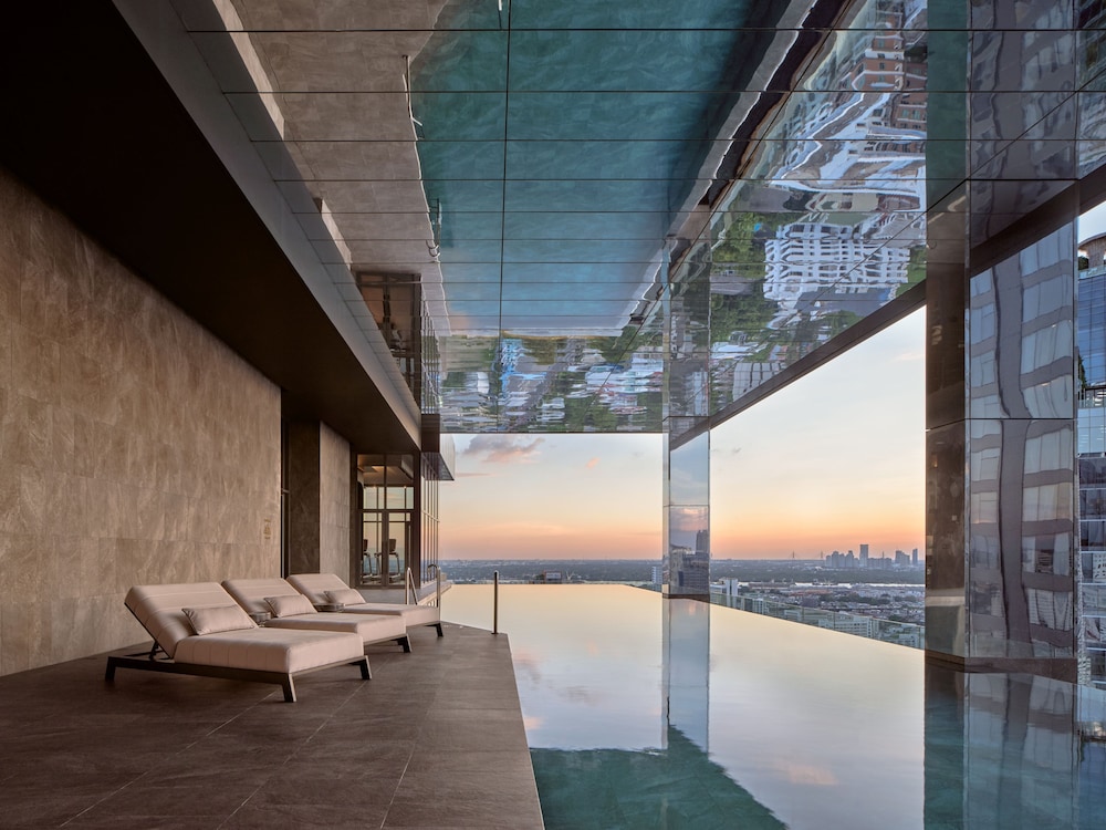 intercontinental bangkok sukhumvit an ihg hotel