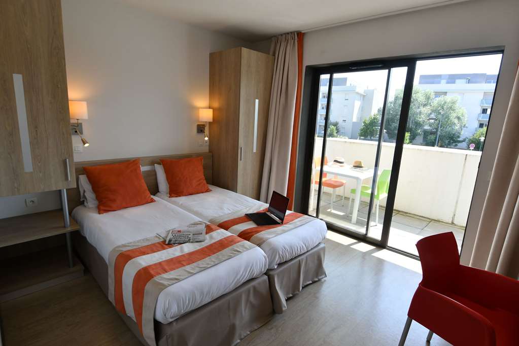 appart hotel mer and golf city bordeaux bruges