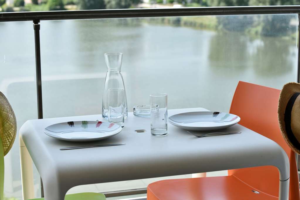 appart hotel mer and golf city bordeaux bruges