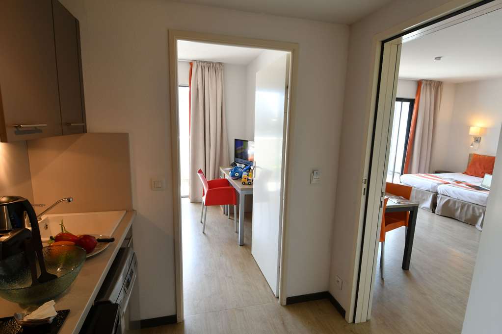 appart hotel mer and golf city bordeaux bruges