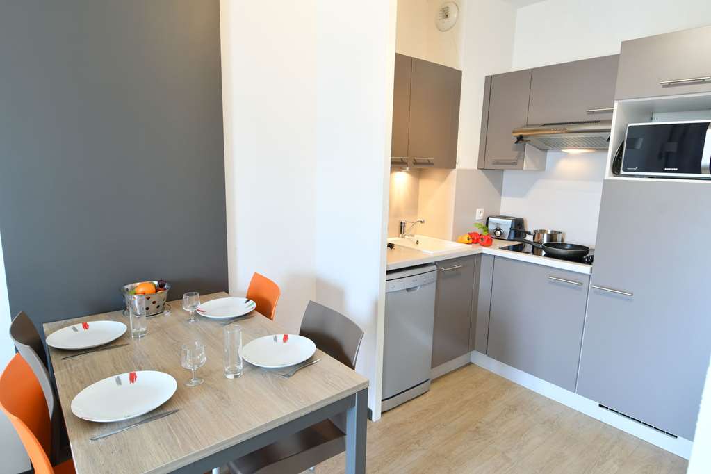 appart hotel mer and golf city bordeaux bruges