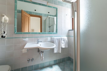 la capannina hotel and apartments