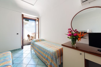 la capannina hotel and apartments