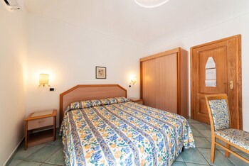 la capannina hotel and apartments