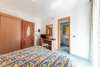 la capannina hotel and apartments