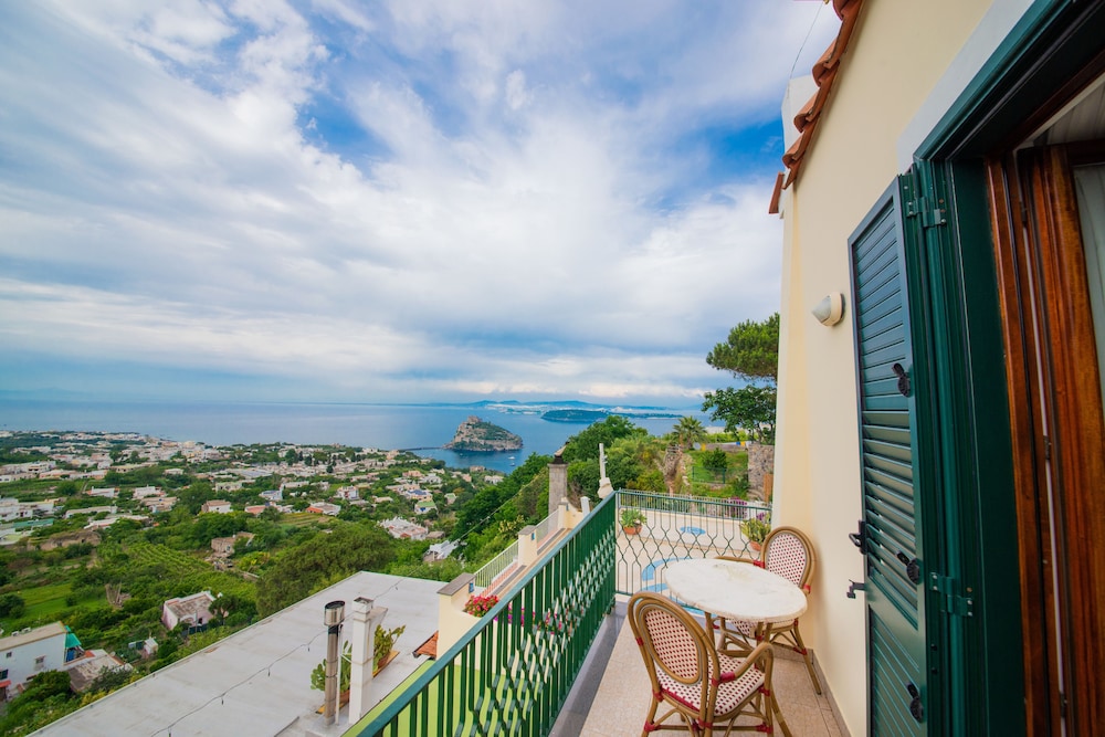 la capannina hotel and apartments