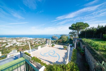 La Capannina - Hotel & Apartments,Near Aragonese Castle,3 star