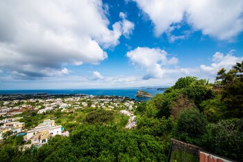 La Capannina - Hotel & Apartments,Near Aragonese Castle,3 star