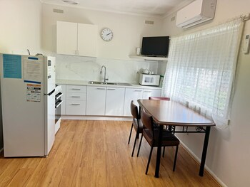 ocean bridge lakes entrance