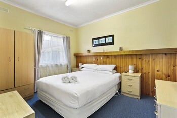 ocean bridge lakes entrance