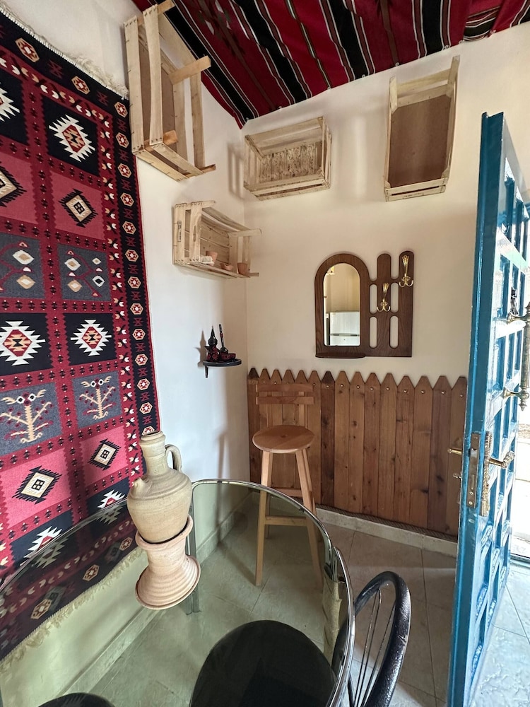 antica old apartment al lwebdeh