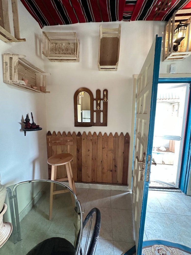 antica old apartment al lwebdeh