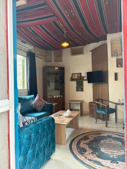 antica old apartment al lwebdeh