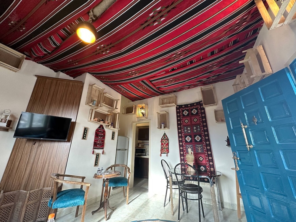 antica old apartment al lwebdeh