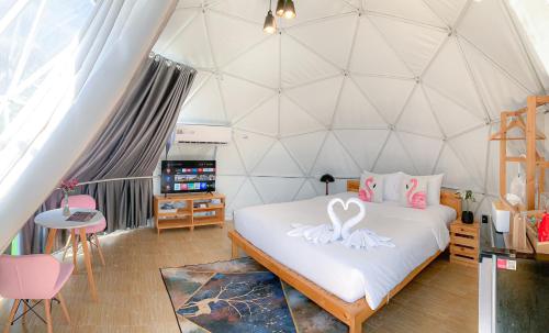 glamping hill khaoyai