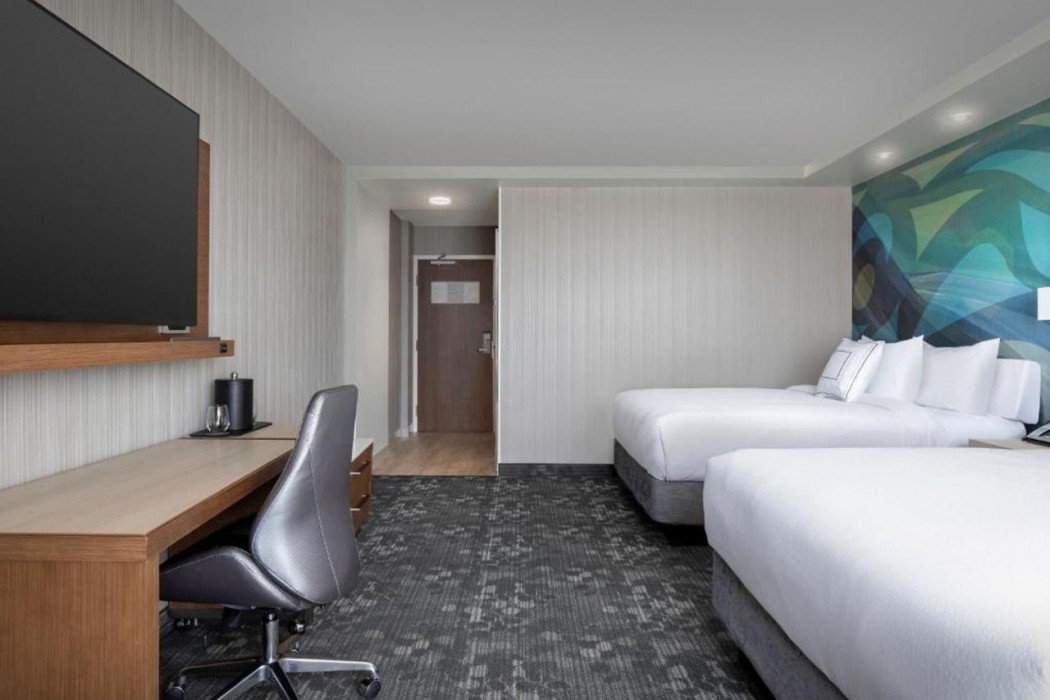 courtyard by marriott nanaimo