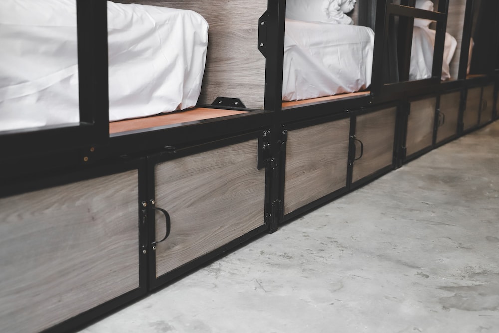 the cube hostel khaosan