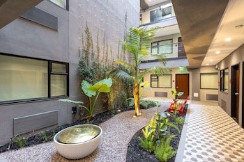 infinity hotel san francisco tapestry collection by hilton