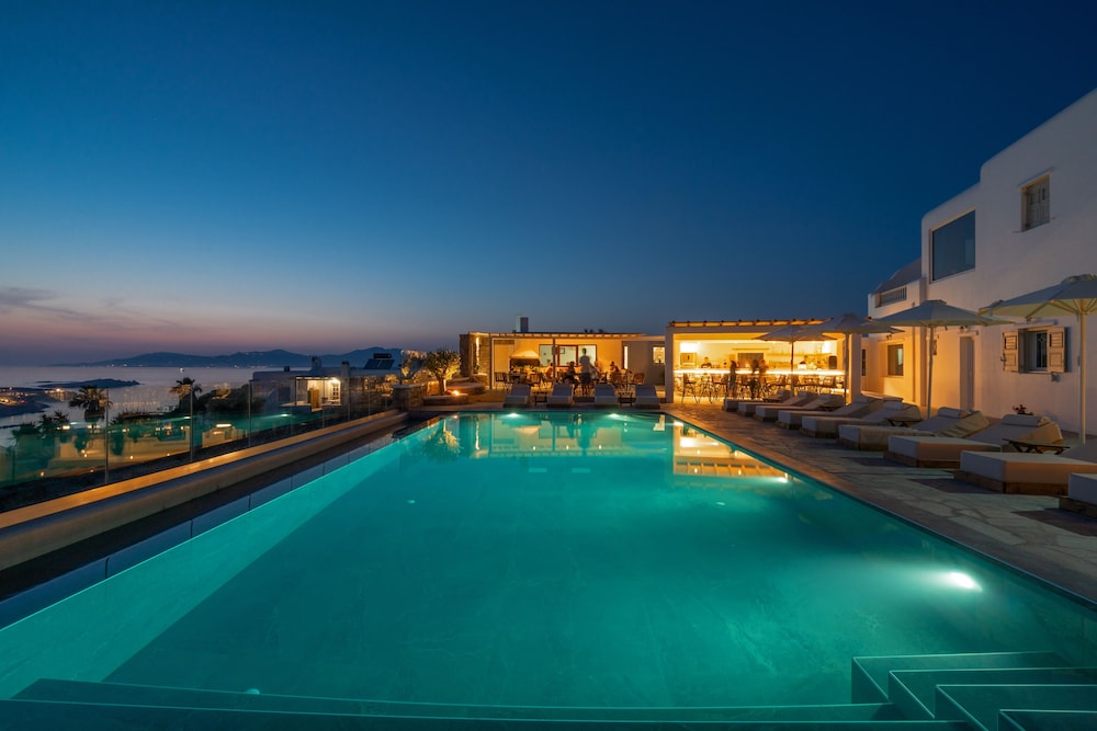 elit suites mykonos