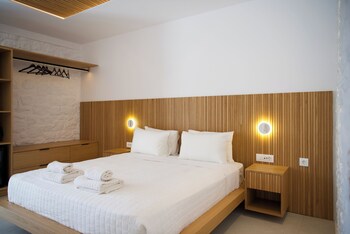 elit suites mykonos
