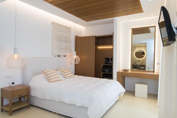 elit suites mykonos