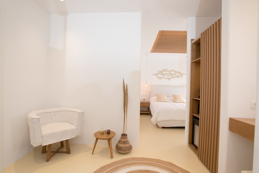 elit suites mykonos