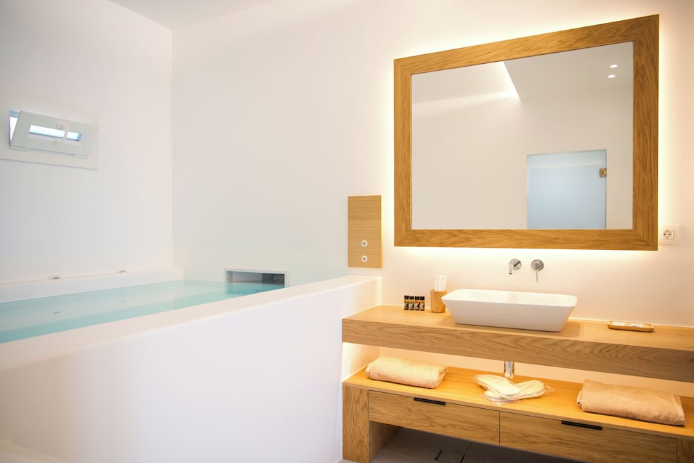 elit suites mykonos