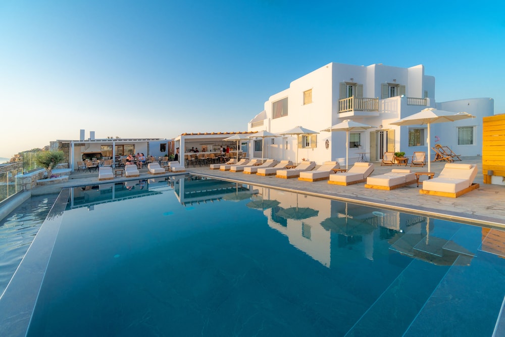 elit suites mykonos