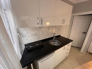 asparagus hotel suits old city