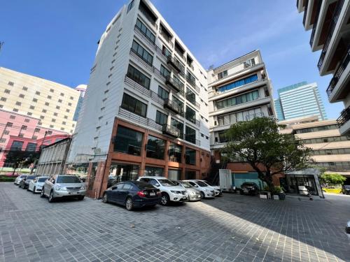 sukhothai hotel and residence