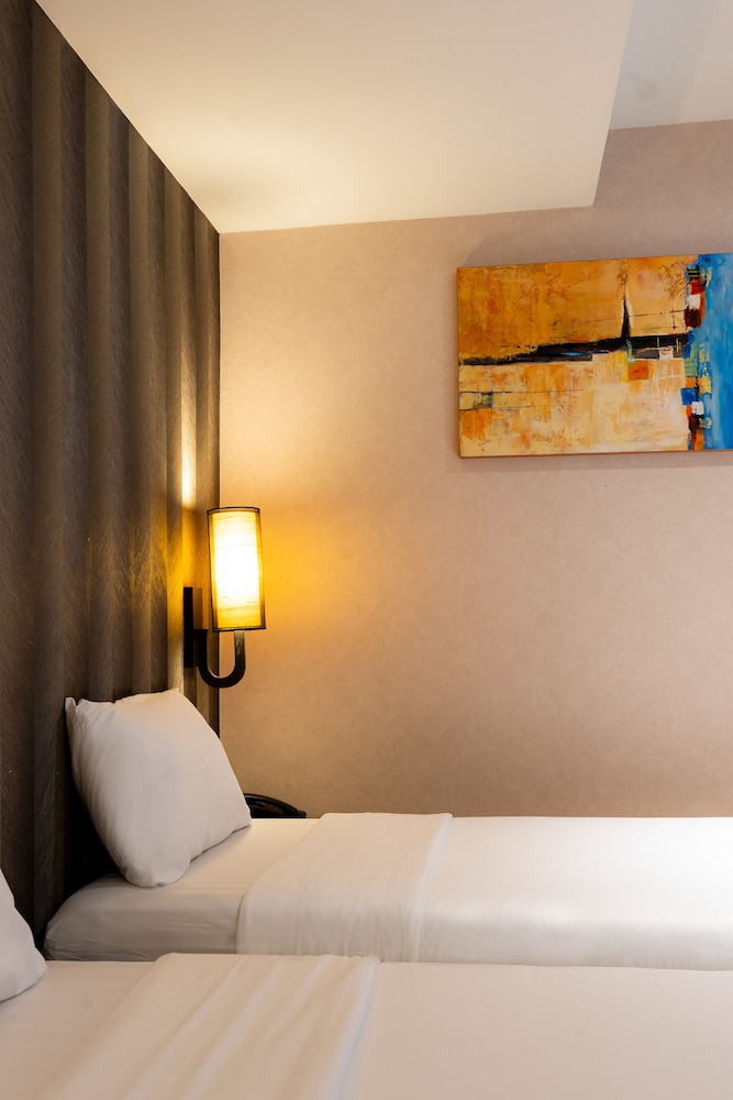 sukhothai hotel and residence