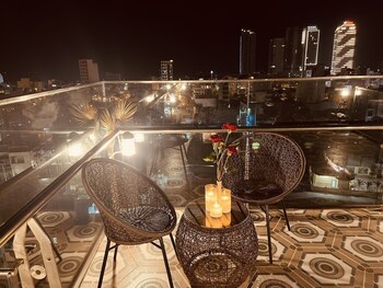 phan van 2 hotel and apartments