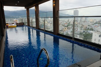 phan van 2 hotel and apartments