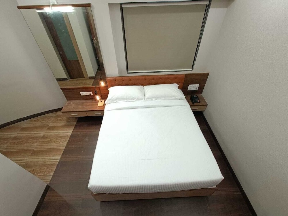 Hotel Ozone Inn,Mumbai>>Cuffe Parade,3 star