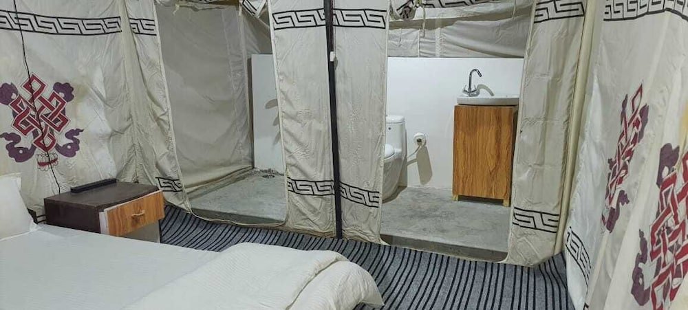 tongspon camp
