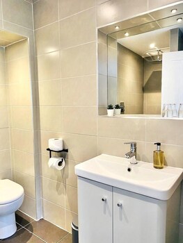 mode apartments st annes
