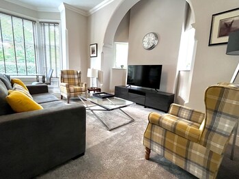 mode apartments st annes