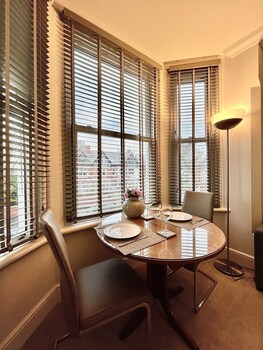 mode apartments st annes